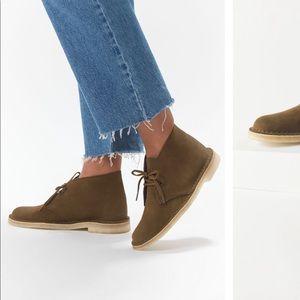 Classic desert boot